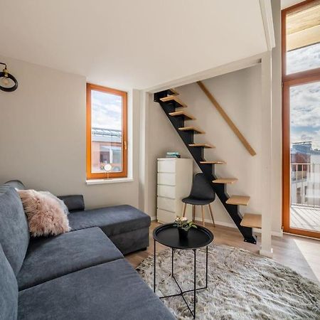 New Loft With Rooftop Terrace In The Old Town Riga Kültér fotó